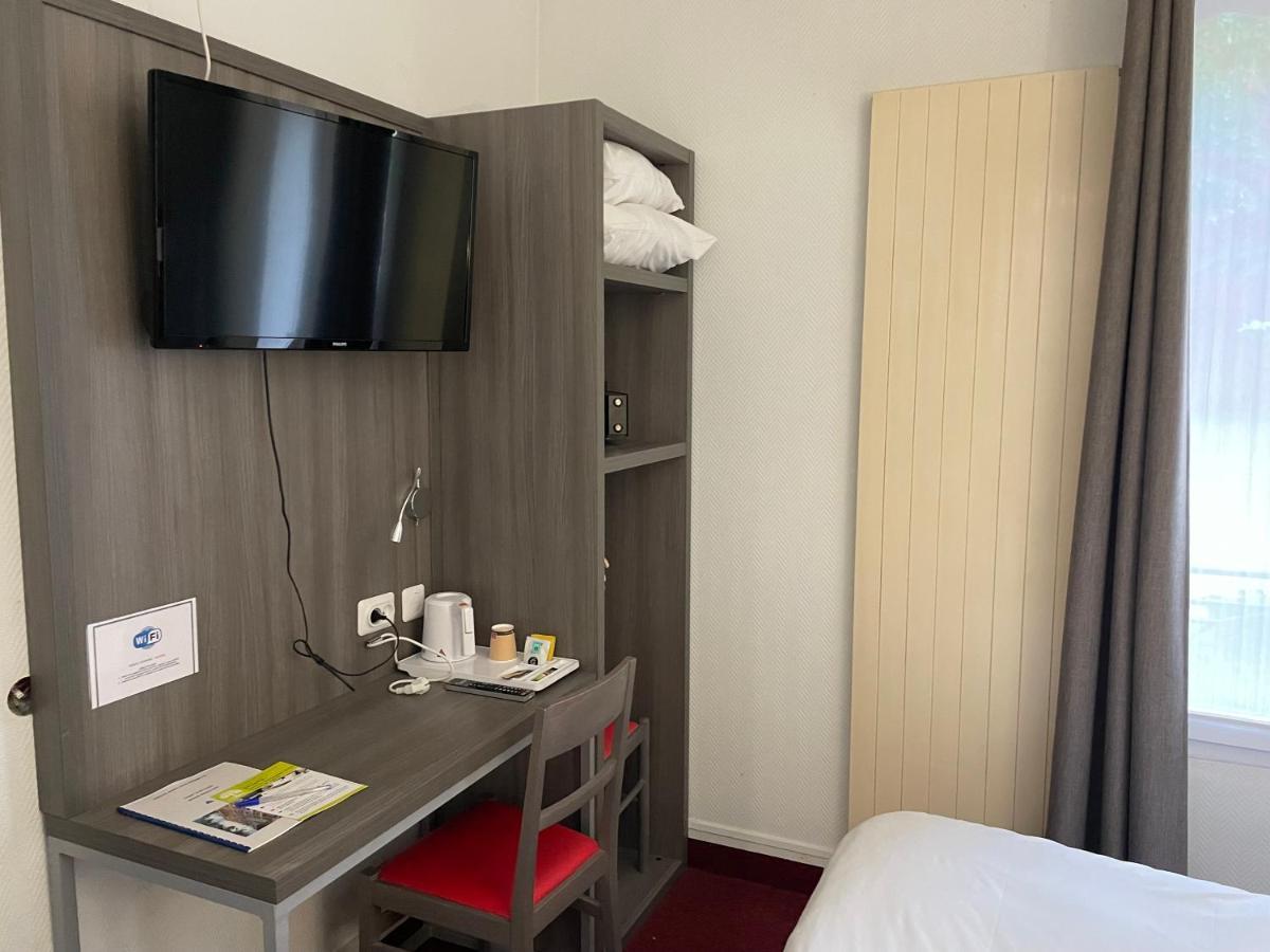 Twin Room,1661107142:JPEG